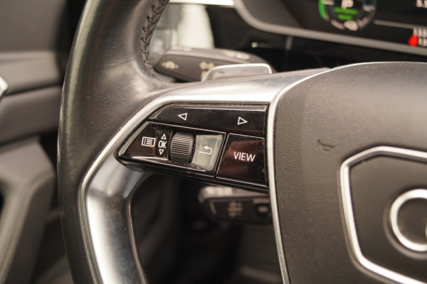 Audi e-tron e-tron 50 71kWh Launch Edition Plus -LEER-PANO-NAVI-ECC-