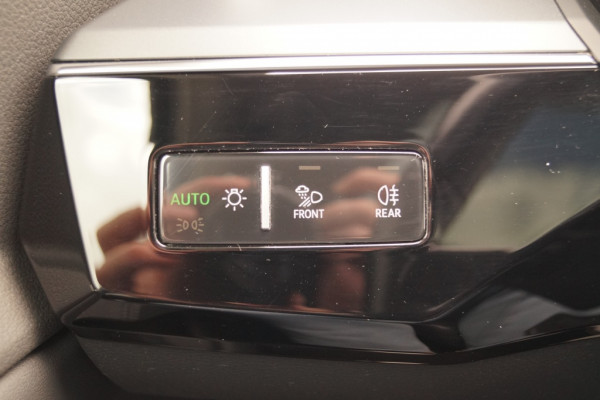 Audi e-tron e-tron 50 71kWh Launch Edition Plus -LEER-PANO-NAVI-ECC-