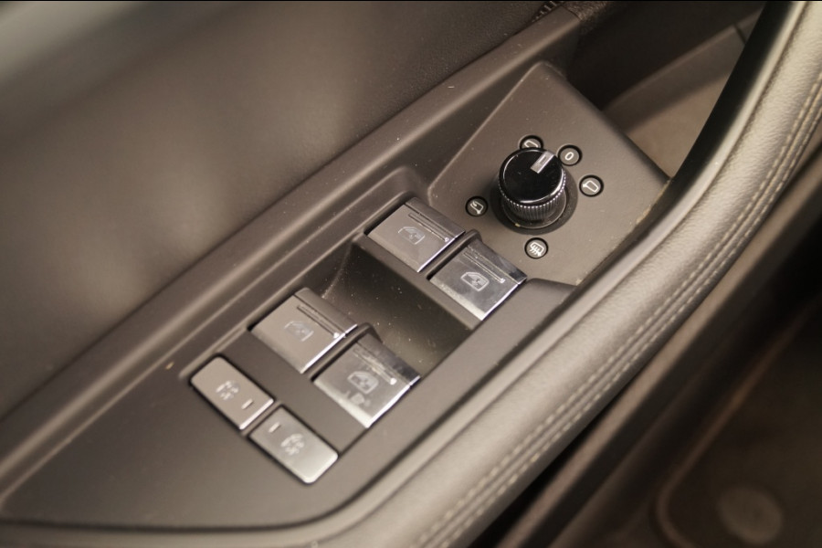 Audi e-tron e-tron 50 71kWh Launch Edition Plus -LEER-PANO-NAVI-ECC-