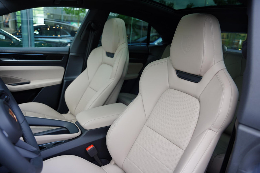 Porsche Macan 4 Voll. Beige 22 Inch Luchtvering Bijrijderdisplay