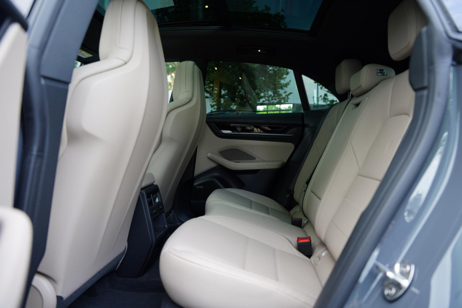 Porsche Macan 4 Voll. Beige 22 Inch Luchtvering Bijrijderdisplay