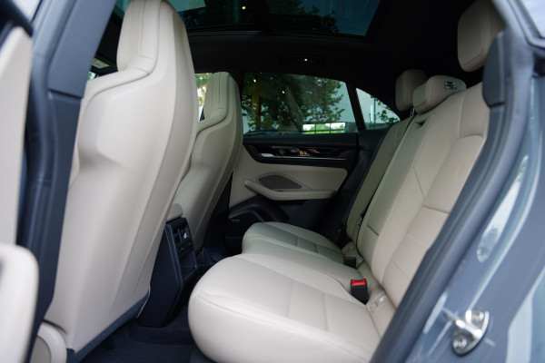 Porsche Macan 4 Voll. Beige 22 Inch Luchtvering Bijrijderdisplay