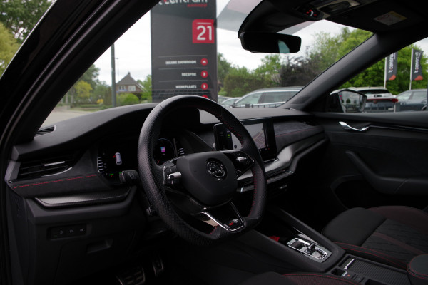 Škoda Octavia Combi 1.4 TSI RS iV 245 PK PHEV BNS, Adap. Cruise Control, Navigatie, Keyless