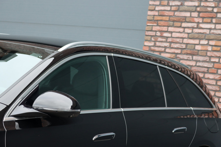 Mercedes-Benz E-Klasse Estate 300 e AMG Line Aut9 | Hyperscreen | Distronic | Burmester | Memory | Verwarmd Stuurwiel | Digital Light | Keyless Go | Zonweringspakket | Augmented Reality |