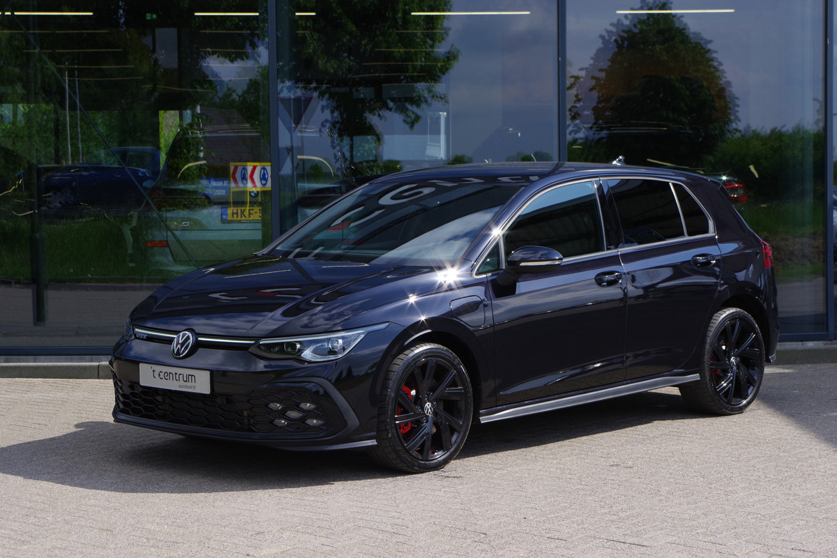 Volkswagen Golf 1.4 eHybrid GTE 245 PK PHEV, Trekhaak, LED Mistlampen, Camera, Carplay Volkswagen Golf 1.4 eHybrid GTE 245 PK PHEV, Trekhaak, LED Mistlampen, Camera, Carplay