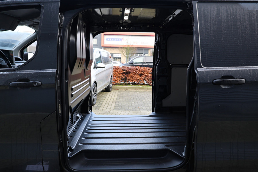 Ford Transit Custom 320 2.0 TDCI 170 PK L2H1 DC Limited | L+R Schuifdeur | ACC | Blind Spot | Camera | Lane Assist | Stoelverwarming | CarPlay | Nav | Raptor Edition | Trekhaak | 6-Zitter | MODELJAAR 2025 | Verlengde fabrieksgarantie tot 12-2029 | Dubbel Cabine