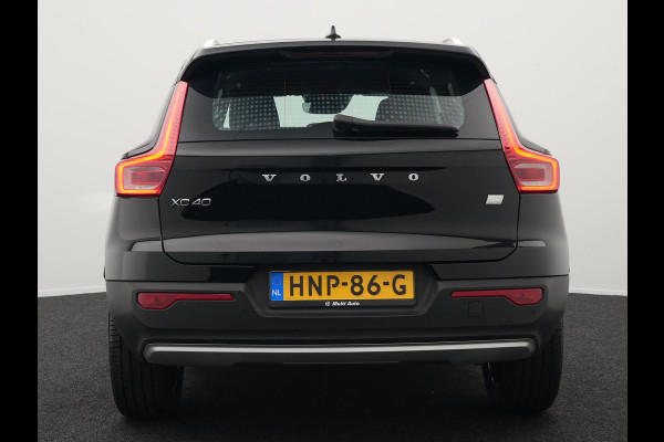 Volvo XC40 1.5 T4 Recharge Inscription Plug In Hybrid Dealer O.H. PHEV | Sportstoelen Verwarmd | Navigatie | Camera | Apple Carplay | Virtual | Stuurwiel Verwarmd | Cruise Control | Climate Control | DAB |