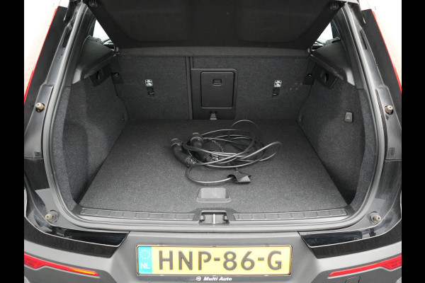Volvo XC40 1.5 T4 Recharge Inscription Plug In Hybrid Dealer O.H. PHEV | Sportstoelen Verwarmd | Navigatie | Camera | Apple Carplay | Virtual | Stuurwiel Verwarmd | Cruise Control | Climate Control | DAB |