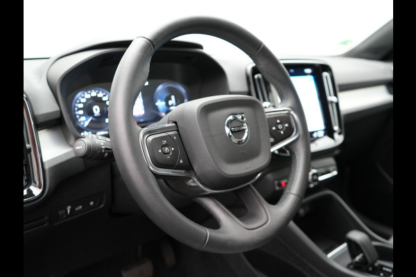 Volvo XC40 1.5 T4 Recharge Inscription Plug In Hybrid Dealer O.H. PHEV | Sportstoelen Verwarmd | Navigatie | Camera | Apple Carplay | Virtual | Stuurwiel Verwarmd | Cruise Control | Climate Control | DAB |