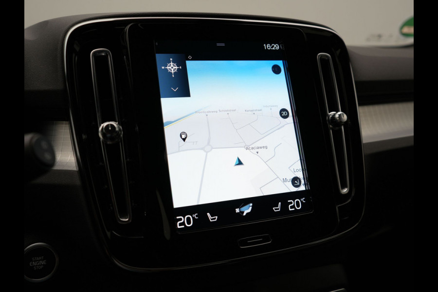 Volvo XC40 1.5 T4 Recharge Inscription Plug In Hybrid Dealer O.H. PHEV | Sportstoelen Verwarmd | Navigatie | Camera | Apple Carplay | Virtual | Stuurwiel Verwarmd | Cruise Control | Climate Control | DAB |
