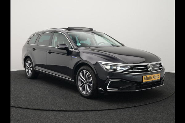 Volkswagen Passat Variant 1.4 TSI GTE Plug In Hybrid Dealer O.H. PHEV | Panodak | Alcantara Sportstoelen Massage | Trekhaak af Fabriek | Adaptive Cruise | Virtual | Navigatie | 360 Camera | Apple Carplay | Sfeerverlichting | DAB | Stoel & Stuurverwarming |