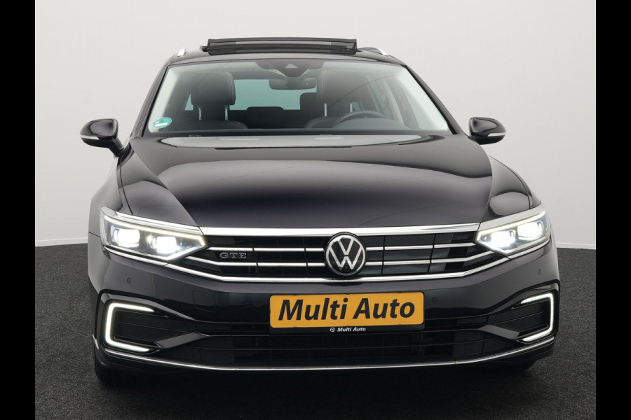 Volkswagen Passat Variant 1.4 TSI GTE Plug In Hybrid Dealer O.H. PHEV | Panodak | Alcantara Sportstoelen Massage | Trekhaak af Fabriek | Adaptive Cruise | Virtual | Navigatie | 360 Camera | Apple Carplay | Sfeerverlichting | DAB | Stoel & Stuurverwarming |