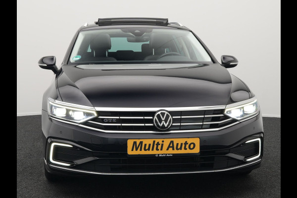 Volkswagen Passat Variant 1.4 TSI GTE Plug In Hybrid Dealer O.H. PHEV | Panodak | Alcantara Sportstoelen Massage | Trekhaak af Fabriek | Adaptive Cruise | Virtual | Navigatie | 360 Camera | Apple Carplay | Sfeerverlichting | DAB | Stoel & Stuurverwarming |
