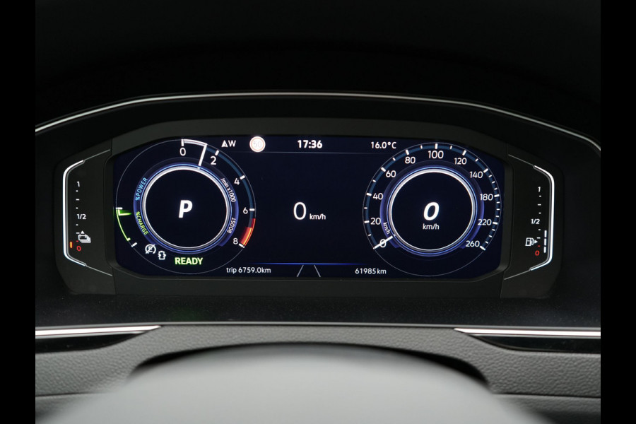 Volkswagen Passat Variant 1.4 TSI GTE Plug In Hybrid Dealer O.H. PHEV | Panodak | Alcantara Sportstoelen Massage | Trekhaak af Fabriek | Adaptive Cruise | Virtual | Navigatie | 360 Camera | Apple Carplay | Sfeerverlichting | DAB | Stoel & Stuurverwarming |