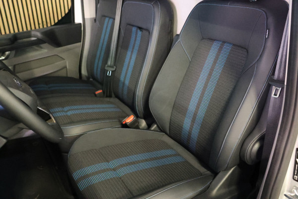 Ford Transit Custom 320 2.0 TDCI L2H1 Sport | ACC | Navigatie | CarPlay | Camera | Dubbel Schuifdeur | Stoelverwarming | Dodehoek detector | Lane Assist | 3-Zitter | Ex BPM