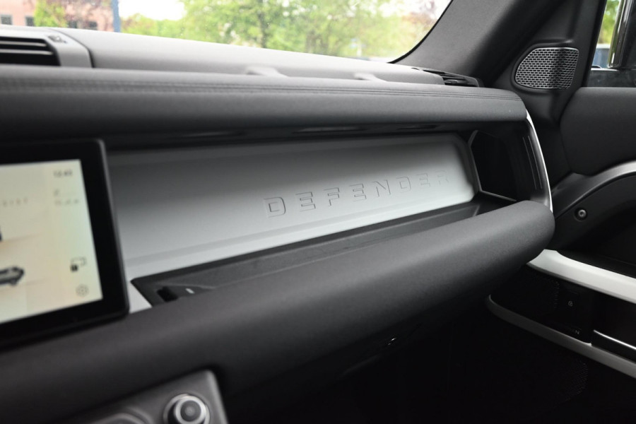 Land Rover Defender 110 2.0 D240 110 240 PK INCL BTW Luchtvering 360 Camera Meridian LED 18''