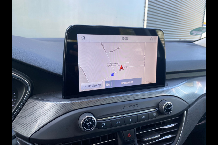Ford FOCUS Wagon BWJ 2019 | 1.5TDCI 120PK Titanium Bus | TREKHAAK | PANO DAK | CLIMA | NAVI |CARPLAY | FULL LED |