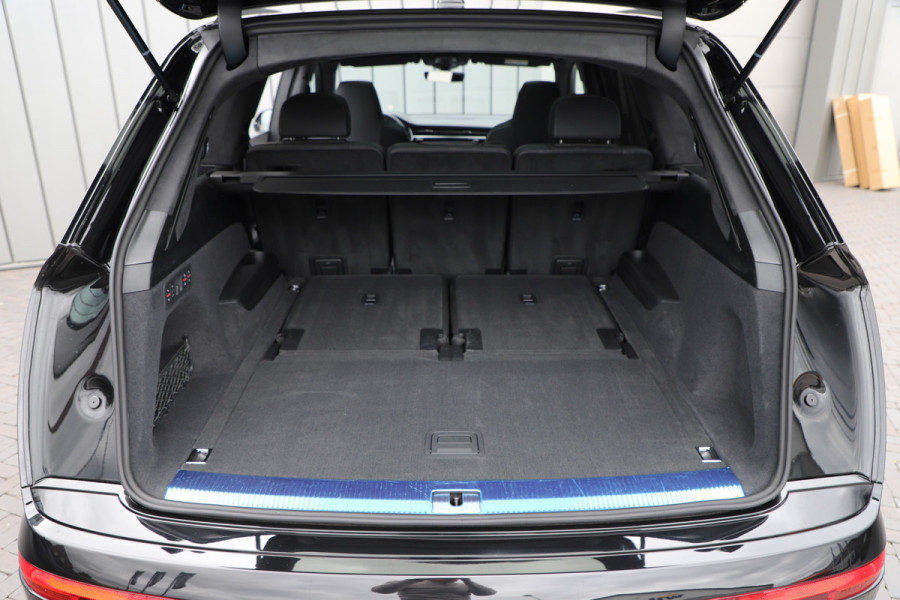 Audi SQ7 4.0 TFSI 507PK Quattro | 507PK | Achterasbesturing | Luchtvering | 7Pers | Massage | Head-up | Keyles-go | Carbon | Sfeerverlich