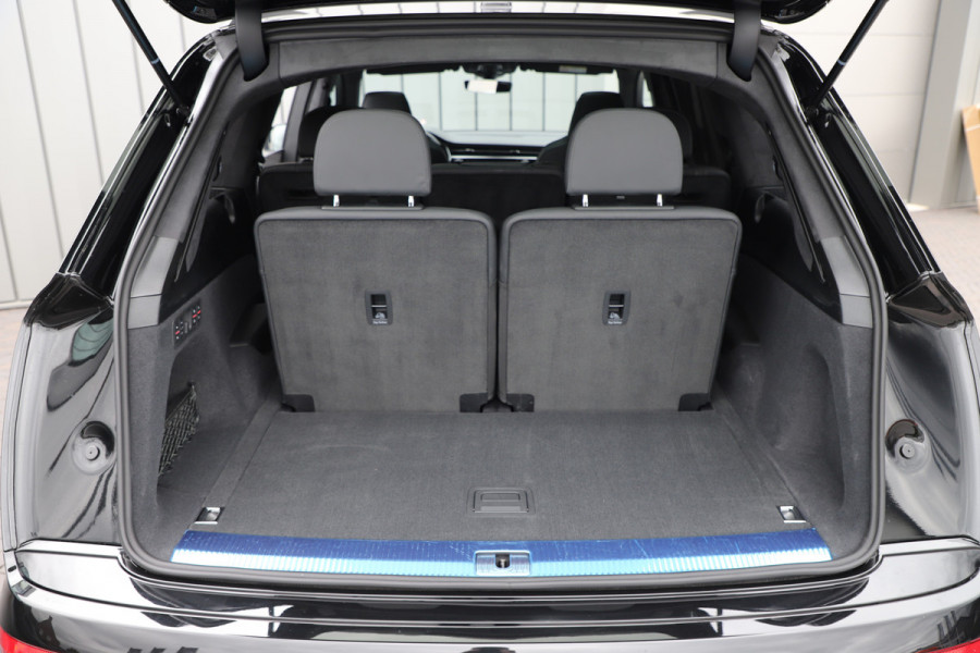 Audi SQ7 4.0 TFSI 507PK Quattro | 507PK | Achterasbesturing | Luchtvering | 7Pers | Massage | Head-up | Keyles-go | Carbon | Sfeerverlich