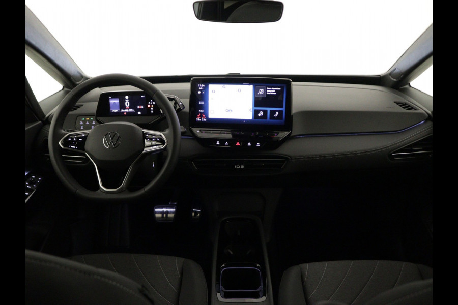 Volkswagen ID.3 Pro Business | Achterlichten LED, luxe uitgevoerd incl. dynamische knipperlichten | Airconditioning automatisch, 2-zone (Climatronic) | Buitenspiegels elektrisch instel-, verwarm- en inklapbaar
