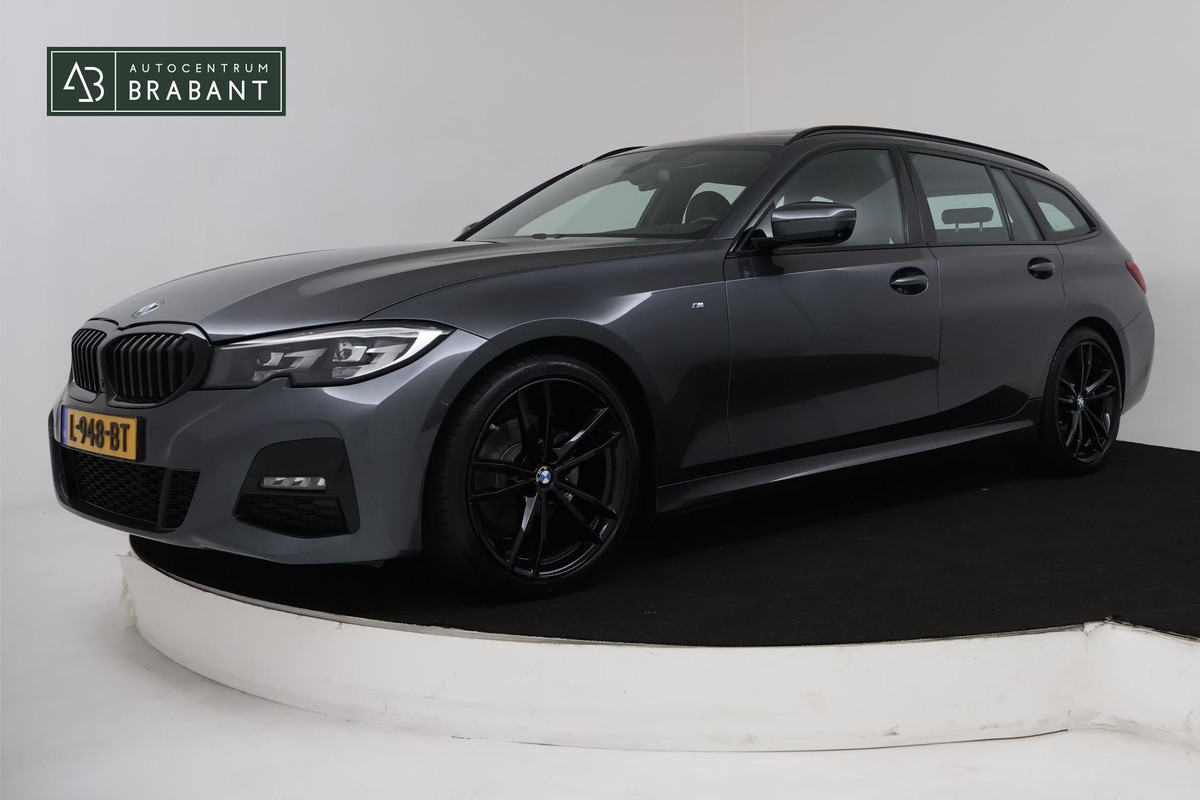 BMW 3 Serie Touring 320i High Executive (PANORAMADAK, TREKHAAK WEGKLAPBAAR, CAMERA, NAVIGATIE, NL-AUTO, DEALER ONDERHOUDEN) BMW 3 Serie Touring 320i High Executive (PANORAMADAK, TREKHAAK WEGKLAPBAAR, CAMERA, NAVIGATIE, NL-AUTO, DEALER ONDERHOUDEN)
