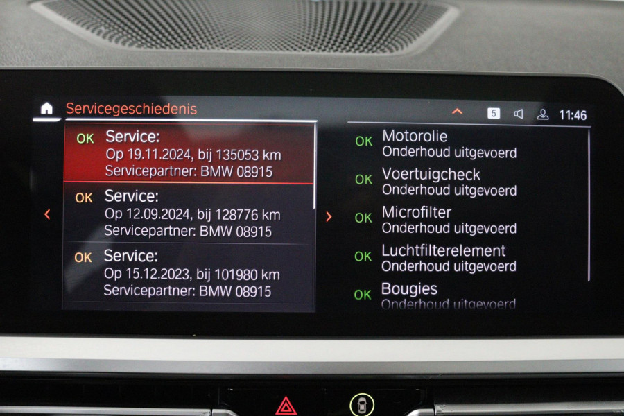 BMW 3 Serie Touring 320i High Executive (PANORAMADAK, TREKHAAK WEGKLAPBAAR, CAMERA, NAVIGATIE, NL-AUTO, DEALER ONDERHOUDEN)