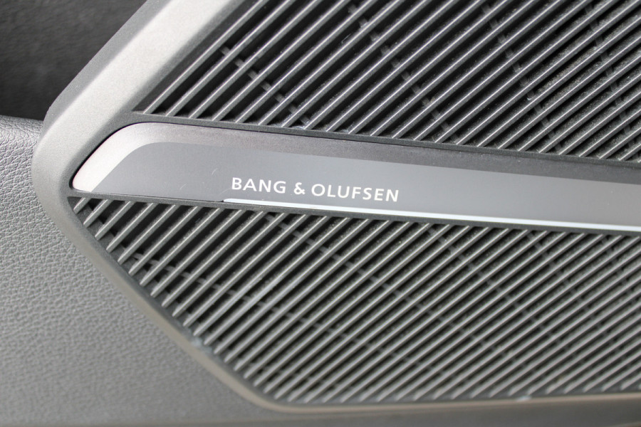 Audi Q5 3.0 TFSI / SQ5 quattro / V6T / Luchtvering / Panorama / BANG & OLUFSEN / Vol Opties / NIEUWSTAAT
