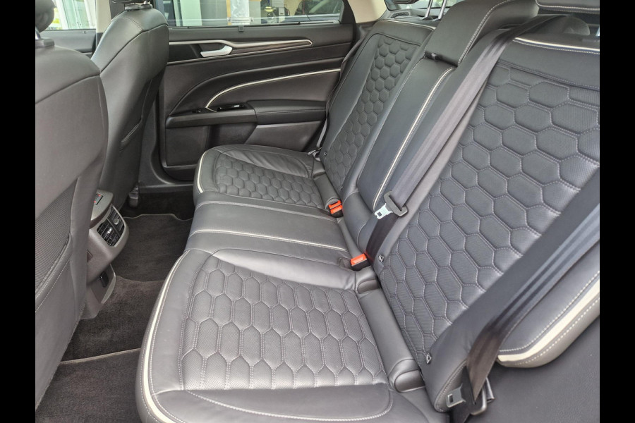 Ford Mondeo Wagon 2.0 IVCT HEV Vignale Full Options!! | Schuif-kanteldak | Driver Ass.Pack | Technology Pack | Stoelmassage, verwarming én verkoeling! |  !