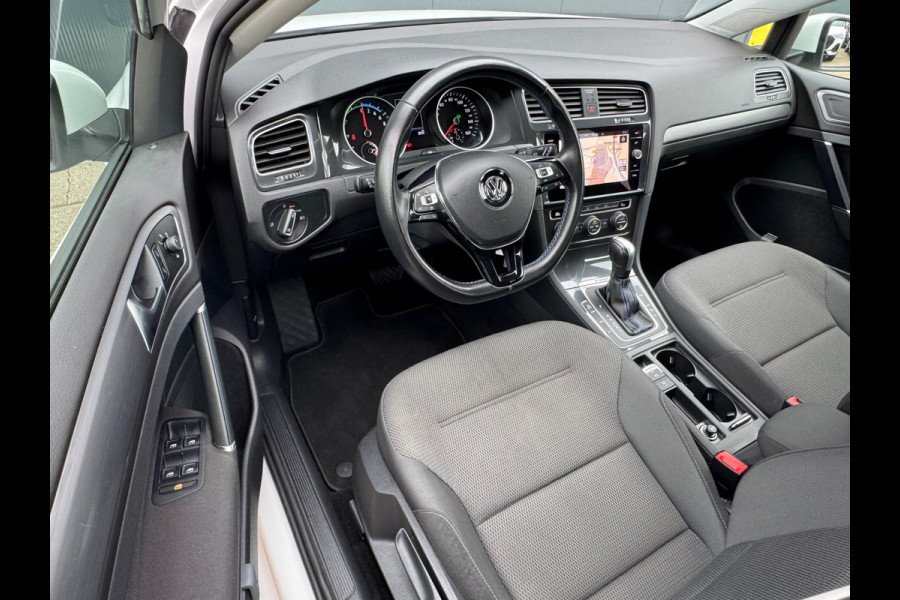 Volkswagen e-Golf * E-DITION * Warmtepomp * Clima *