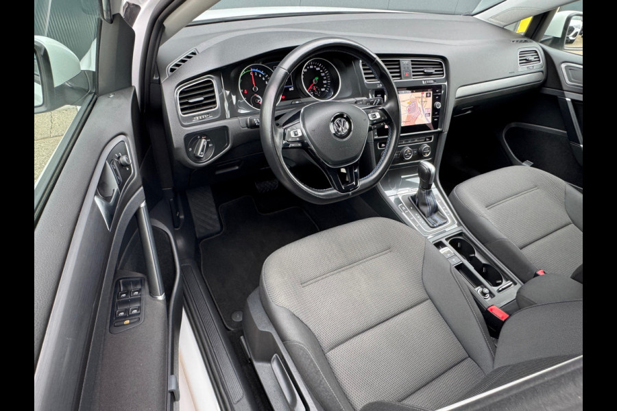 Volkswagen e-Golf * E-DITION * Warmtepomp * Clima *