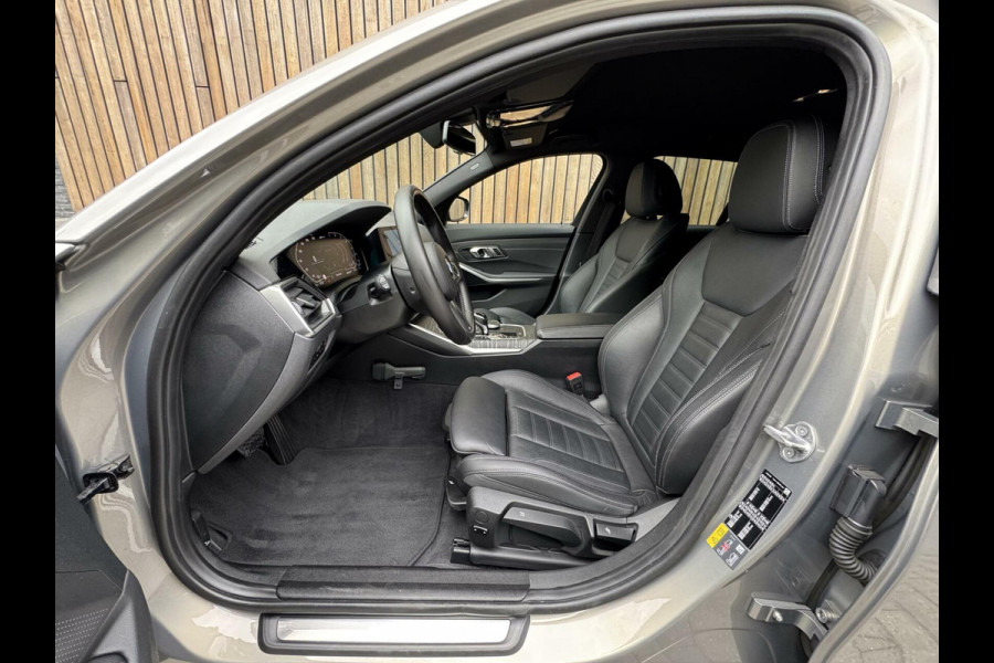 BMW 3 Serie Touring 330e Automaat | Leer | Adaptieve cruise control | DAB radio | Getint glas | LED verlichting | Stoelverwarming | Audio in