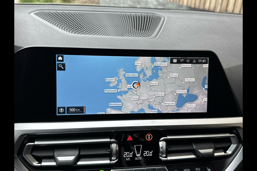 BMW 3 Serie Touring 330e Automaat | Leer | Adaptieve cruise control | DAB radio | Getint glas | LED verlichting | Stoelverwarming | Audio in