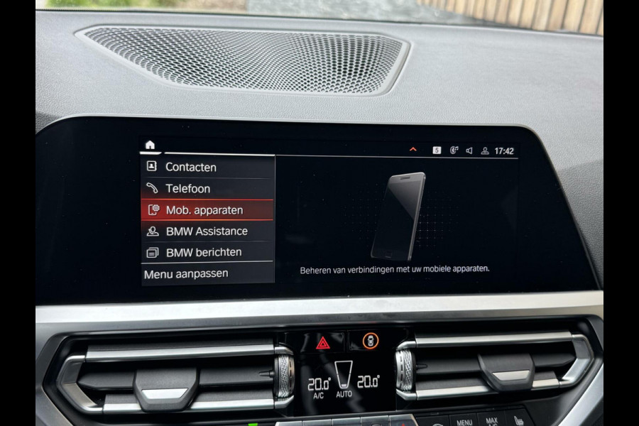 BMW 3 Serie Touring 330e Automaat | Leer | Adaptieve cruise control | DAB radio | Getint glas | LED verlichting | Stoelverwarming | Audio in