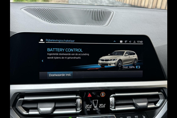 BMW 3 Serie Touring 330e Automaat | Leer | Adaptieve cruise control | DAB radio | Getint glas | LED verlichting | Stoelverwarming | Audio in