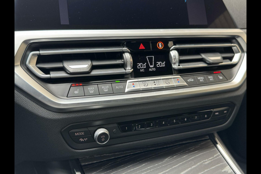 BMW 3 Serie Touring 330e Automaat | Leer | Adaptieve cruise control | DAB radio | Getint glas | LED verlichting | Stoelverwarming | Audio in