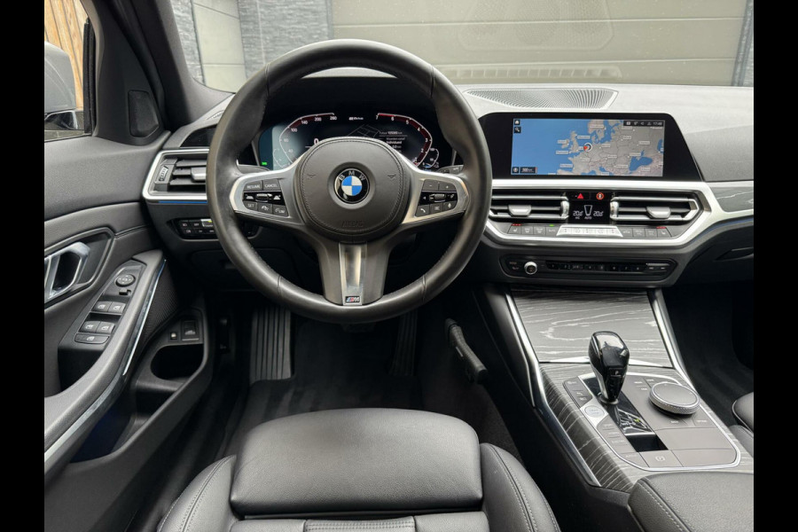 BMW 3 Serie Touring 330e Automaat | Leer | Adaptieve cruise control | DAB radio | Getint glas | LED verlichting | Stoelverwarming | Audio in