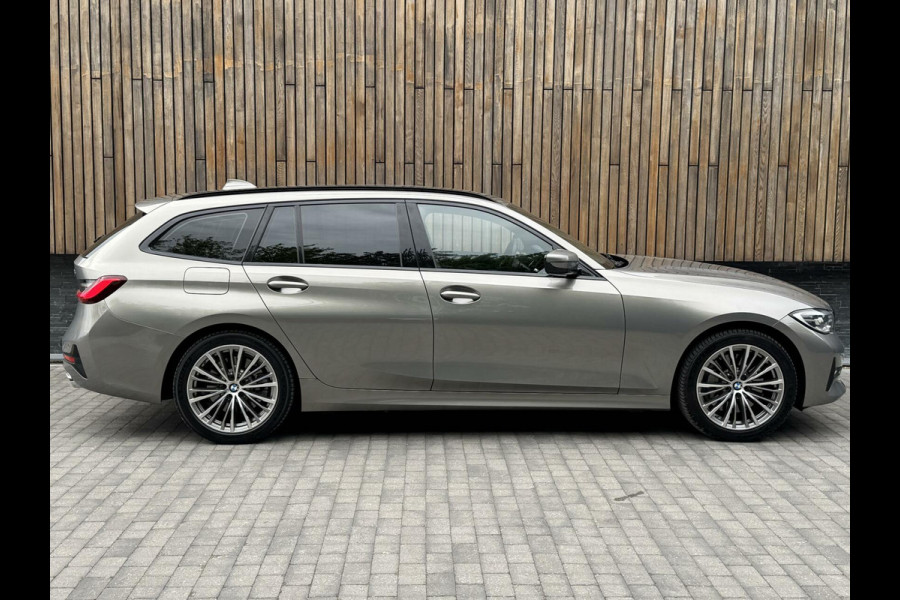 BMW 3 Serie Touring 330e Automaat | Leer | Adaptieve cruise control | DAB radio | Getint glas | LED verlichting | Stoelverwarming | Audio in