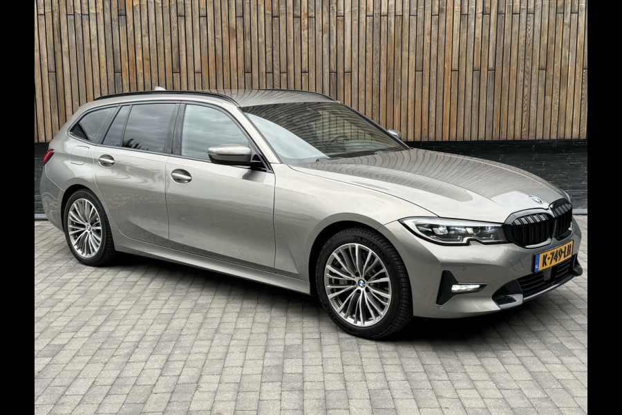 BMW 3 Serie Touring 330e Automaat | Leer | Adaptieve cruise control | DAB radio | Getint glas | LED verlichting | Stoelverwarming | Audio in