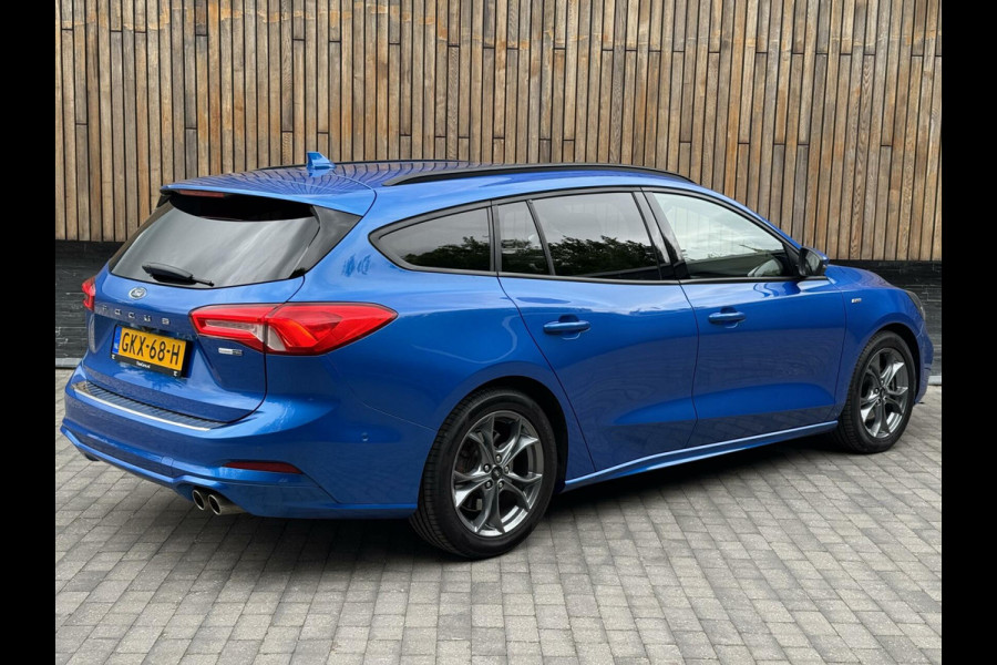 Ford FOCUS Wagon 1.0 EcoBoost Hybrid ST Line | Navigatiesysteem | Stoelverwarming | Stuurverwarming | LED verlichting | Apple CarPlay | Achteruit