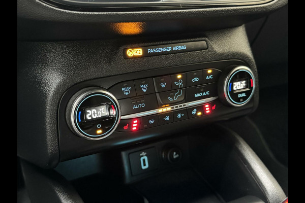 Ford FOCUS Wagon 1.0 EcoBoost Hybrid ST Line | Navigatiesysteem | Stoelverwarming | Stuurverwarming | LED verlichting | Apple CarPlay | Achteruit