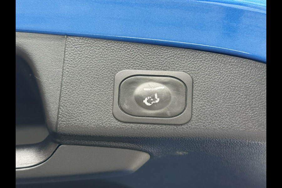 Ford FOCUS Wagon 1.0 EcoBoost Hybrid ST Line | Navigatiesysteem | Stoelverwarming | Stuurverwarming | LED verlichting | Apple CarPlay | Achteruit