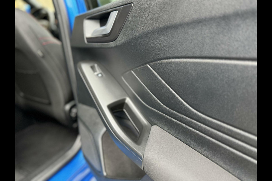 Ford FOCUS Wagon 1.0 EcoBoost Hybrid ST Line | Navigatiesysteem | Stoelverwarming | Stuurverwarming | LED verlichting | Apple CarPlay | Achteruit
