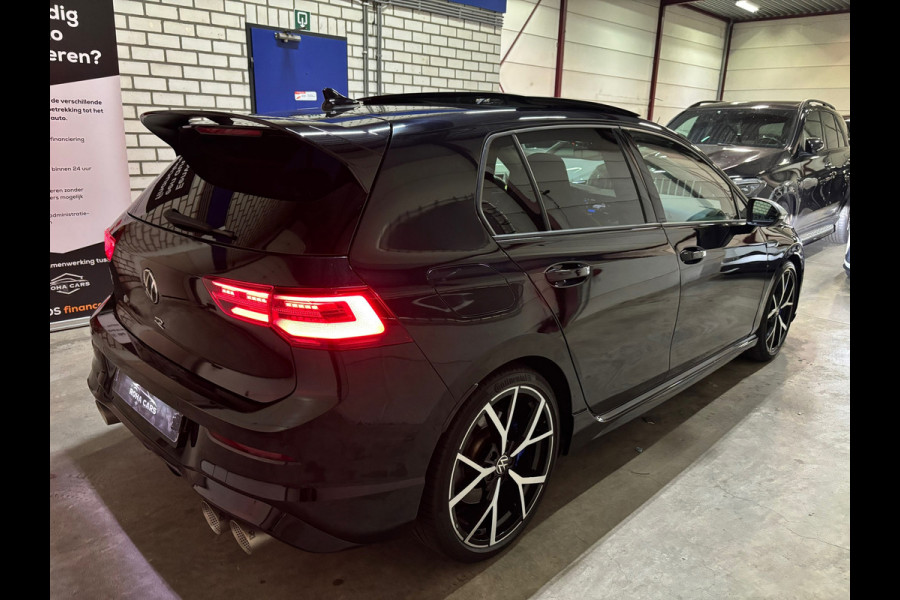 Volkswagen Golf 2.0 TSI R 4Motion Performance AKRA, PANO, LEER