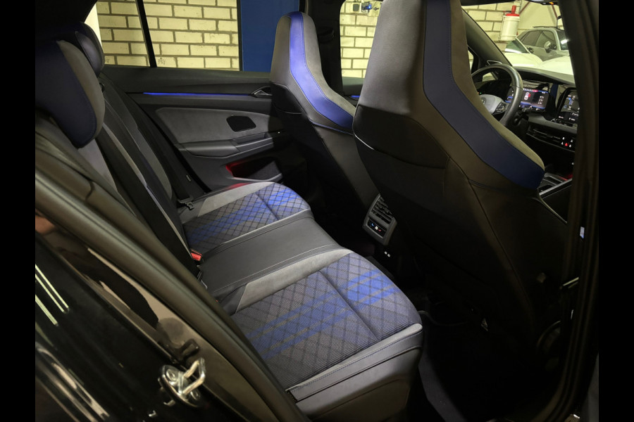 Volkswagen Golf 2.0 TSI R 4Motion Performance AKRA, PANO, LEER