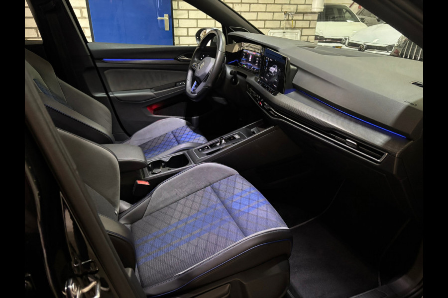 Volkswagen Golf 2.0 TSI R 4Motion Performance AKRA, PANO, LEER