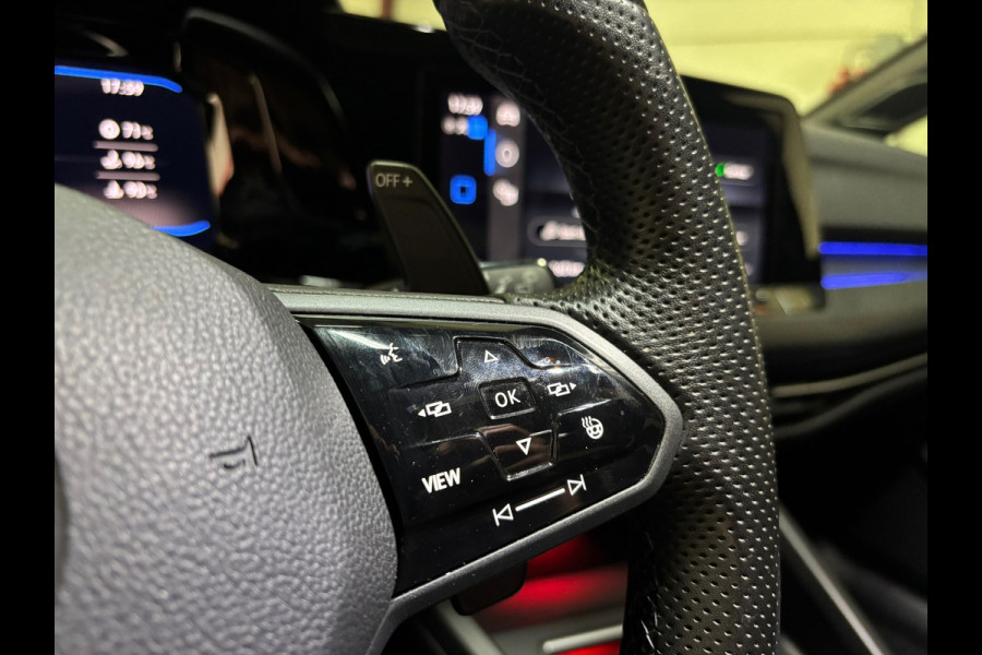 Volkswagen Golf 2.0 TSI R 4Motion Performance AKRA, PANO, LEER