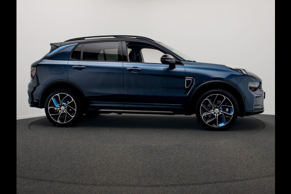 Lynk & Co 01 1.5 261PK Plug-in Hybrid *Zwarte hemel* 360* camera Pano/dak Apple/Carplay Adaptive/Cruise