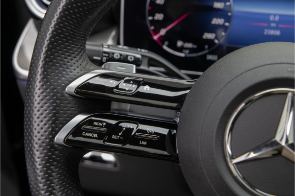 Mercedes-Benz GLC 300e 4MATIC AMG Premium, Nightpakket, Pano, Head-Up