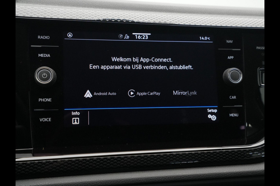 Volkswagen Taigo 1.0 TSI 95pk Life Navi via App Airco Pdc Acc 342