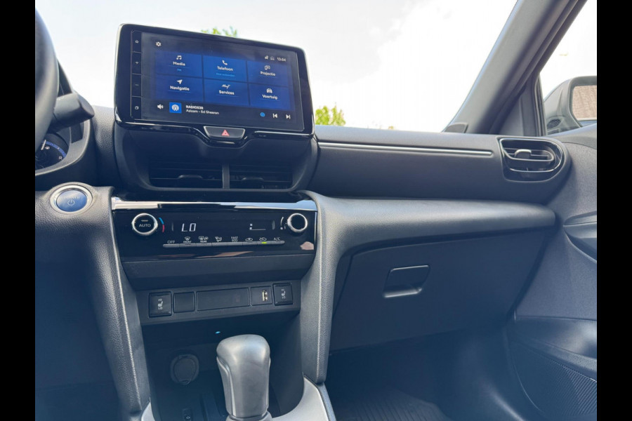 Toyota Yaris Cross 1.5 Hybrid Style PANODAK / HEAD-UP / ELEKTR KLEP / NAVI / CAMERA / CRUISE / WINTERPACK / ECC